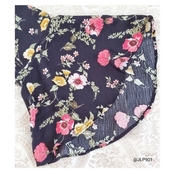 ᴋᴀɪɪ ʙᴇʟʟ sʟᴇᴇᴠᴇ ᴛᴏᴘ - Picture 6 of 6